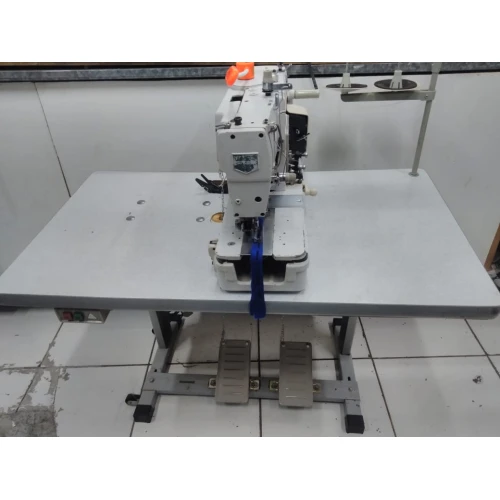 MAQUINA CASEADEIRA PLANA MECÂNICA MODELO 781 SIRUBA USADA 